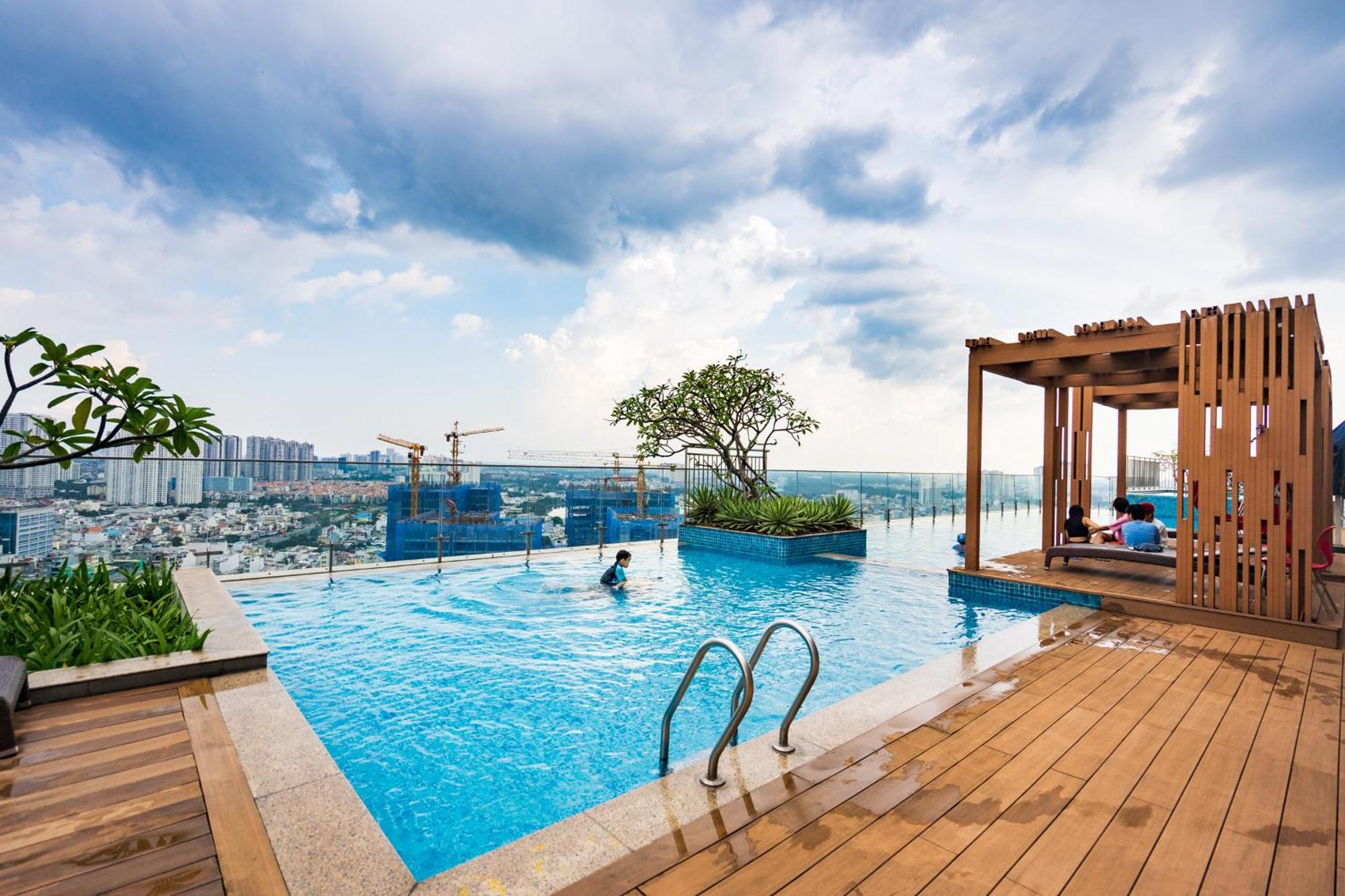 Louisa The Gold View * Ho Chi Minh City